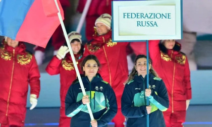 Crowd turns on Russia at paralympic opening