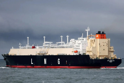 Energy relief for Bangladesh as 15 LNG and fuel ships reach Chattogram port