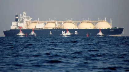 Three LNG suppliers suspend shipments to Bangladesh