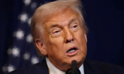 Pressure builds on Trump over Iran stance
