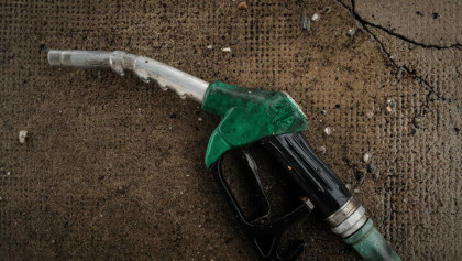 Record oil reserve release fails to calm markets