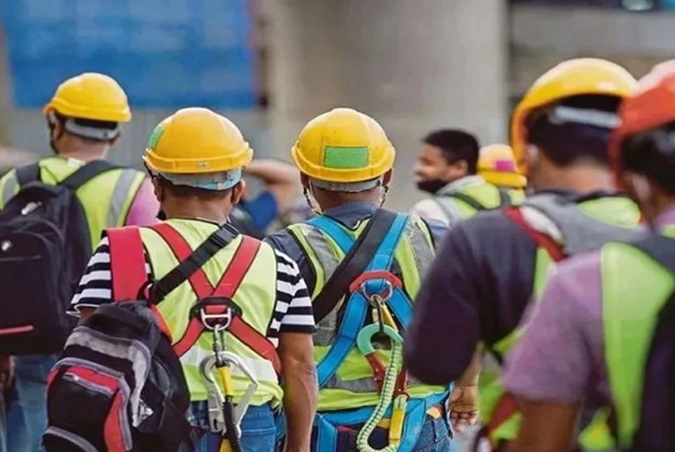 Visa extension notice issued for Middle East returnees