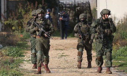 Palestinian ministry reports Israeli troops kill family of four in West Bank