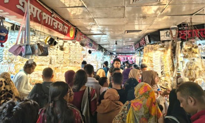 Eid shopping frenzy brings New Market to life