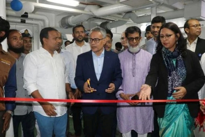 Shipping minister adds vessels to handle Eid traffic