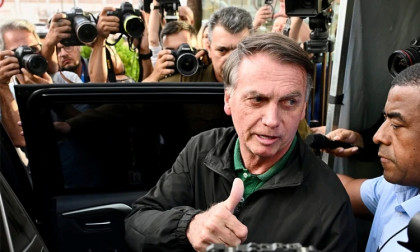 Out of intensive care, Bolsonaro awaits ruling on home detention