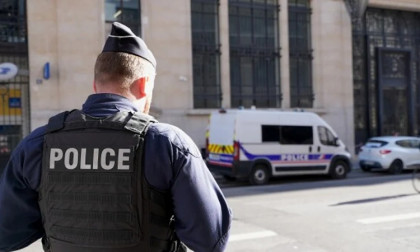 French authorities prevent Paris US bank bombing