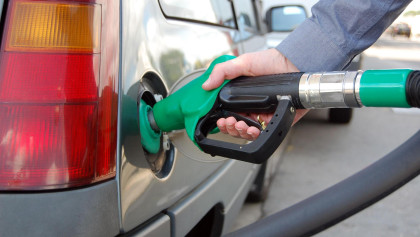 Govt offers Tk1 lakh reward to report fuel hoarding 