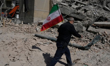 New wave of Iranian attacks raises tensions across Middle East