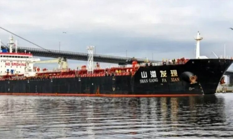 Two diesel-laden vessels dock at Ctg to boost supply