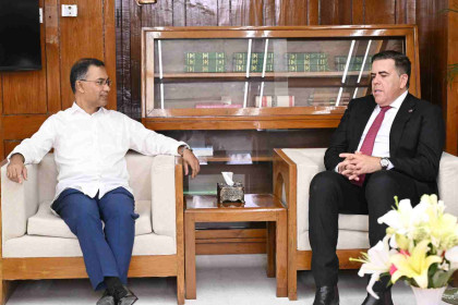 Australian parliamentary delegation calls on PM Tarique Rahman