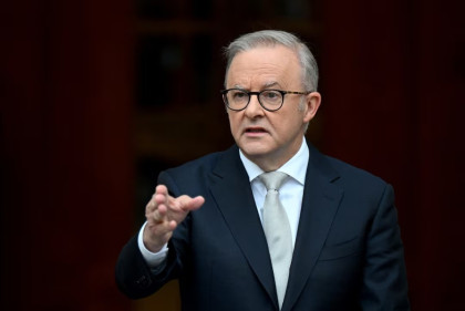 Australia PM in Singapore for urgent fuel security talks