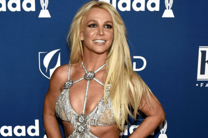 Britney Spears enters rehab after DUI arrest in Los Angeles