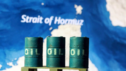 Iran warns Hormuz may close again amid US blockade