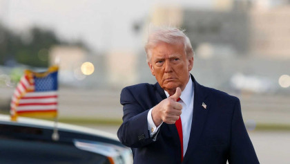 Trump extends truce but refuses to lift blockade