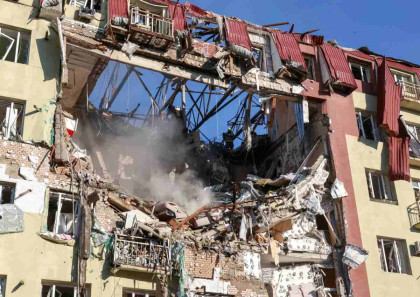 Six deaths reported over Russia, Ukraine strikes