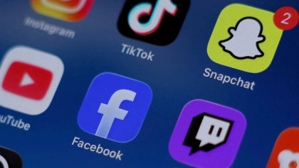 For banning social media for under-16s Norway passes law