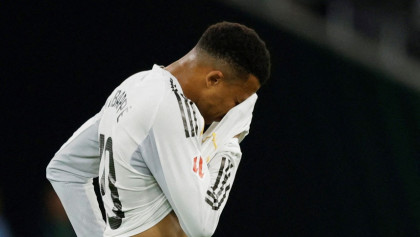 Mbappe suffers from hamstring at Betis