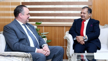 Bangladesh seeks US cooperation on media regulation, digital safety