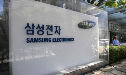 Samsung tops $1 trillion as oil prices extend losses