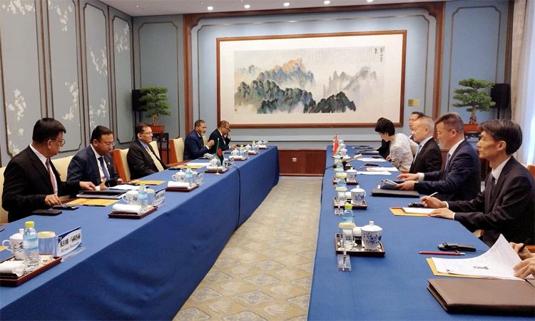 Bangladesh, China pledge deeper cooperation in trade, investment