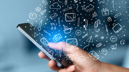 Bangladesh sees steady growth in mobile and internet users