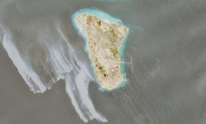 Oil slick spreads off the Iran’s Kharg Island