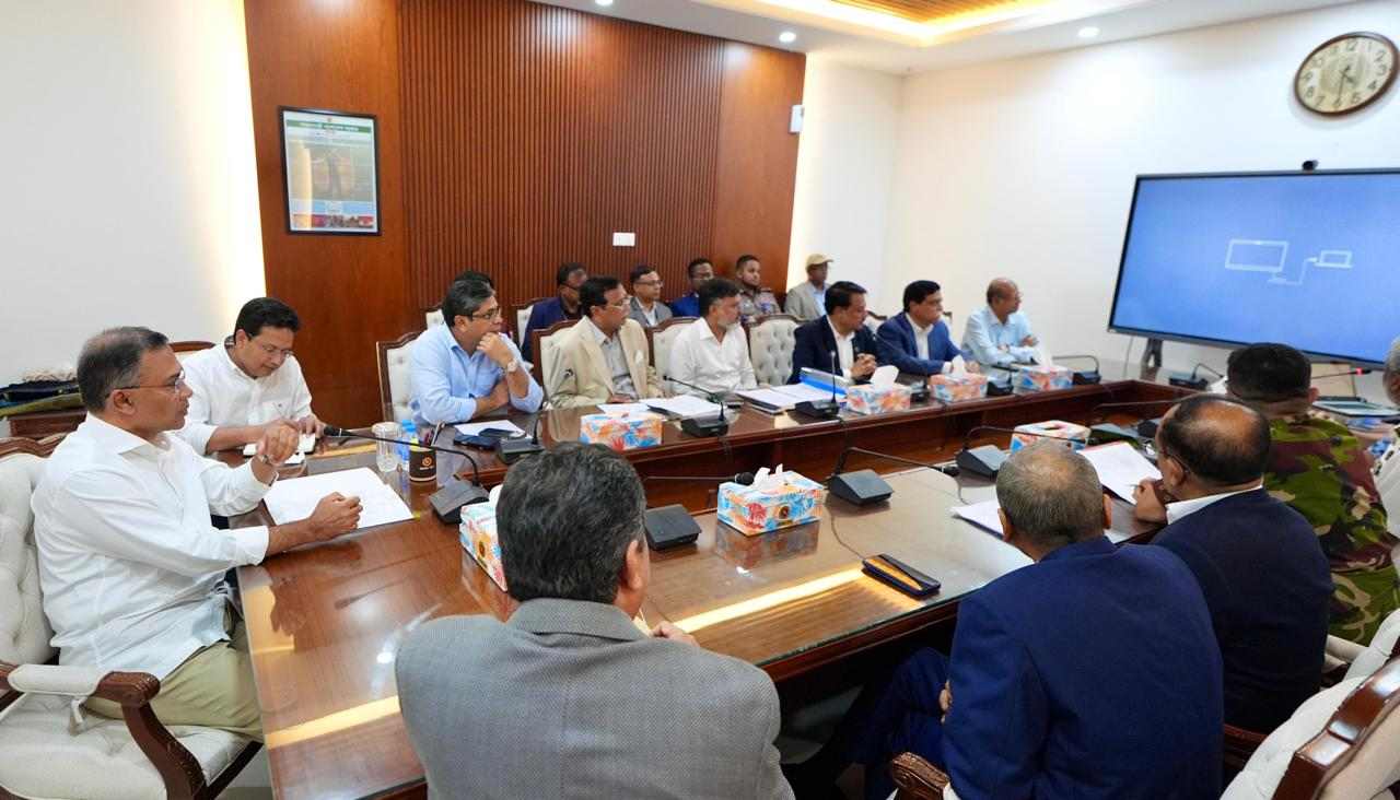 PM chairs meeting on Gulshan lake development, protection plan