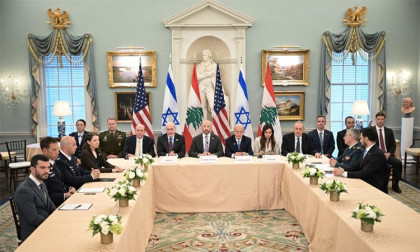 Israel, Lebanon commit to conditional truce, further peace talks