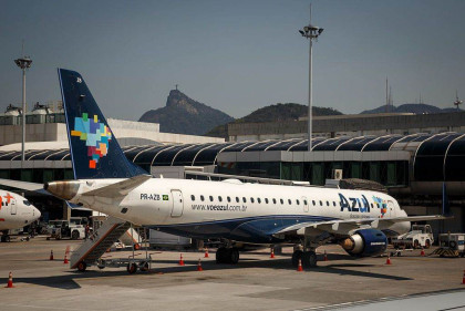 Rio aviation summit focuses on courses over horizon's darkness.