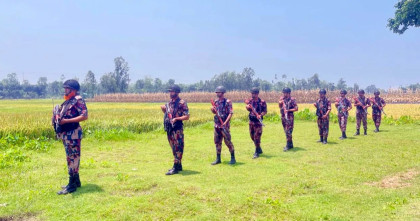 BSF takes back 11 stranded migrants from Thakurgaon border