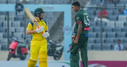 Mosaddek, Nahid lead Bangladesh to first ODI win over Australia in 21yrs