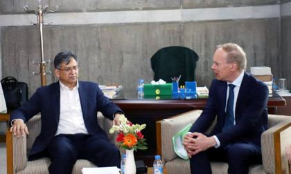 Salahuddin highlights security reforms in meeting with EU delegation