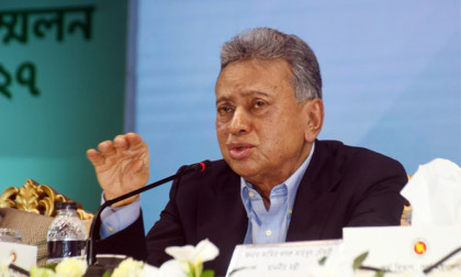 Finance minister targets inflation through reforms, lower business costs