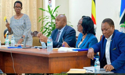 Uganda condemns ‘unfair’ air travel restrictions over Ebola