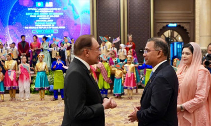 Malaysian PM Anwar Ibrahim hosts Tarique Rahman for special luncheon in Putrajaya