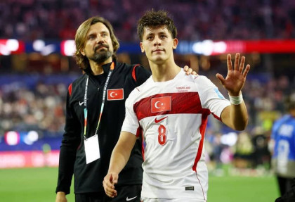 Turkey stun US with stoppage-time World Cup winner