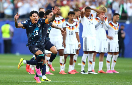 Germany crashed out by Paraguay, no Round-16 after 2014 winning