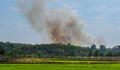 Myanmar airstrikes in Rakhine send shockwaves into Teknaf border