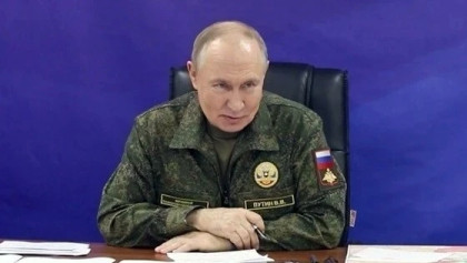Putin downplays fuel shortages amid ongoing strikes on Ukraine