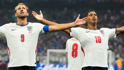 England playing with 10 men overoame Mexico’s thrill by 3-2 