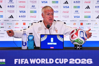 Deschamps urges focus before France face Morocco