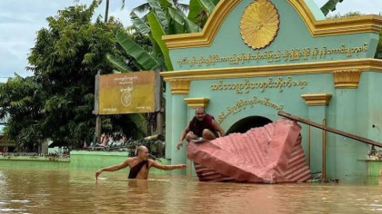 Arakan army begins evacuations as Myanmar floods worsen