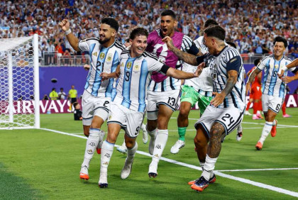 Argentina knocks Switzerland out, heads to semi-finals 