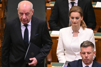 Hungarian parliament to vote on constitutional changes