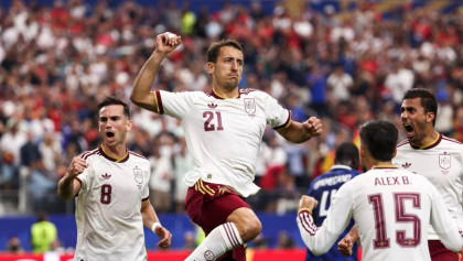 Spain storm into final after shutting down France