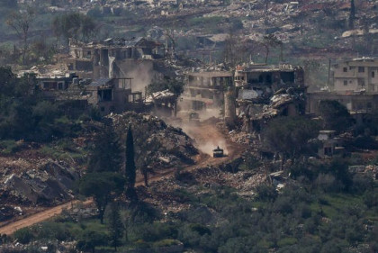 Israel resists US pressure to evacuate border buffer zones