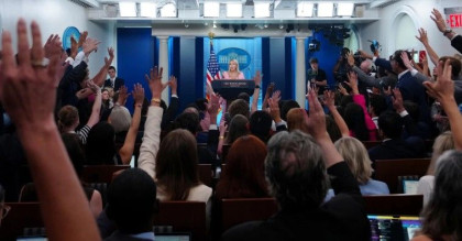 US ends open-ended visas for foreign press