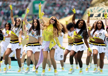 10 songs as show track to hype up the World Cup final