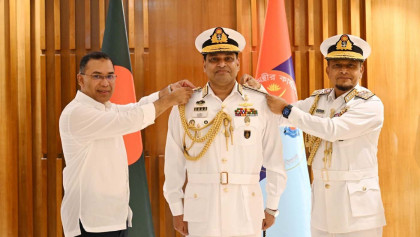 New Navy chief conferred rank badge by PM
